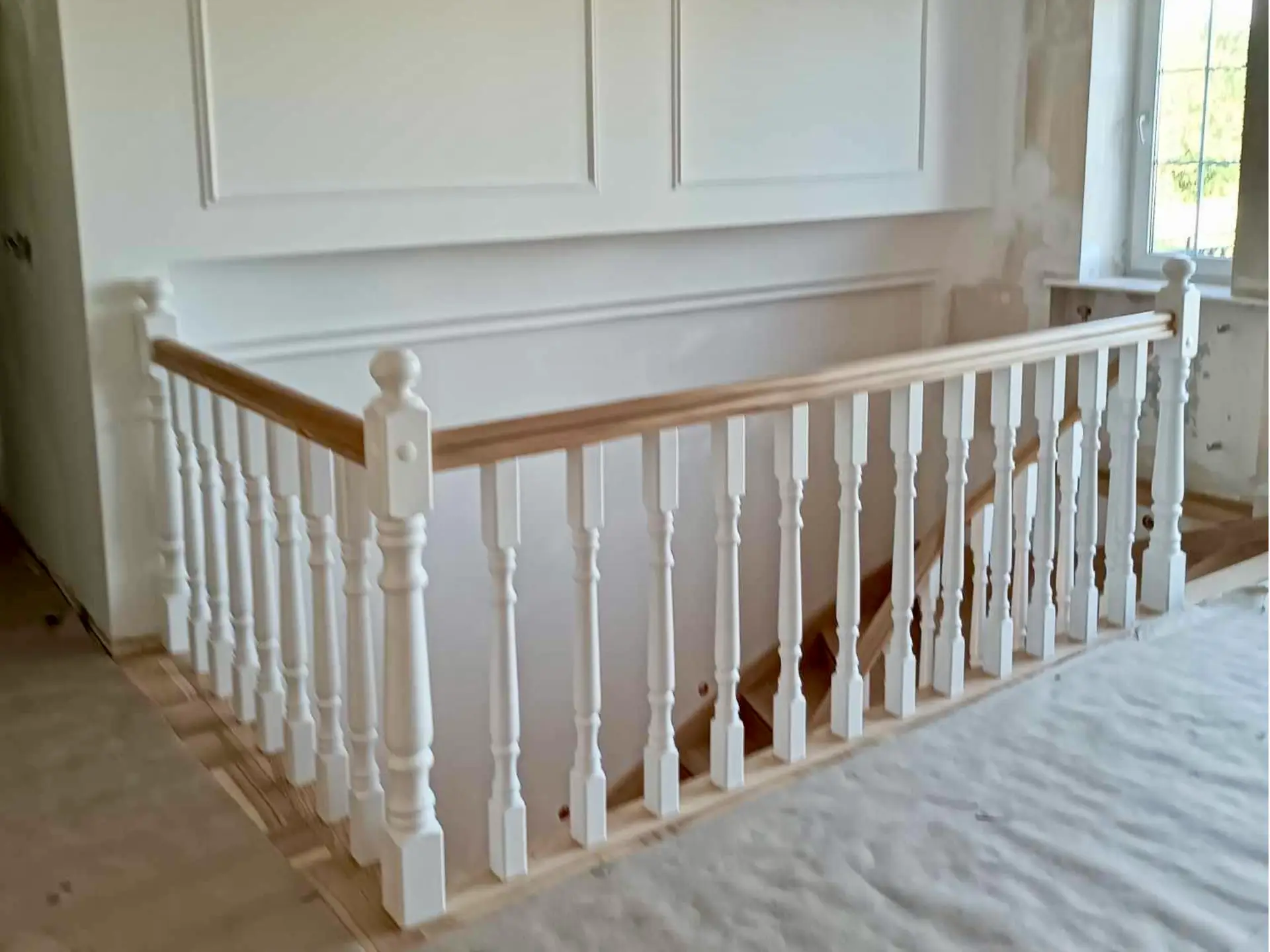 Renowacja schodów jesionowych